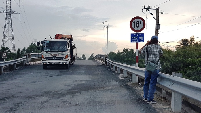 Nếu kẹt xe mà trạm Cai Lậy không xả thì phạt chủ đầu tư - Ảnh 2.