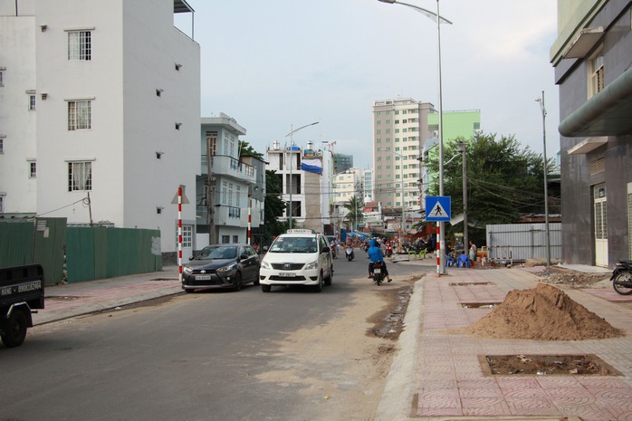 Nhờ việc cải tạo kênh Phan Văn Hân (quận Bình Thạnh) mà những căn nhà lụp xụp ven kênh đã được thay đổi bằng những ngôi nhà vững chắcẢnh: SỸ ĐÔNG