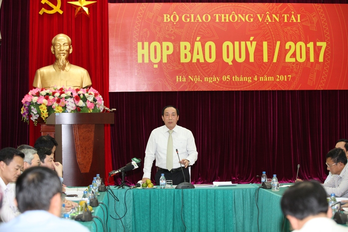 
Thứ trưởng Bộ GTVT Nguyễn Hồng Trường chủ trì cuộc họp báo vào ngày 5-4
