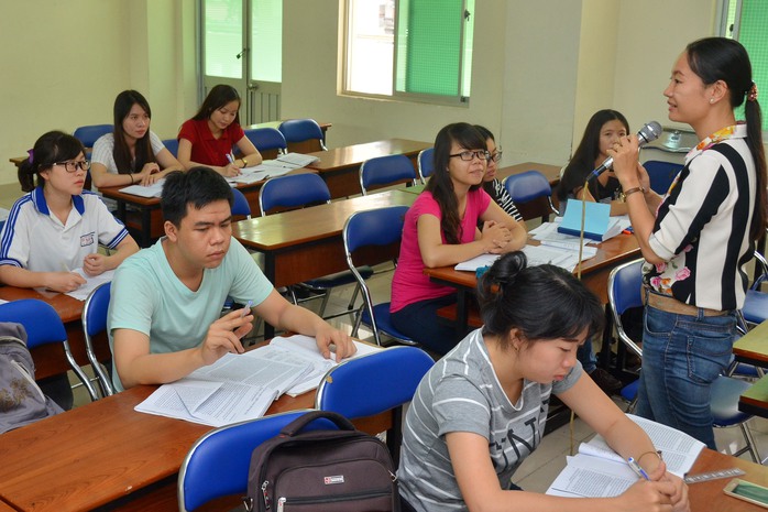 Một tiết giảng của giảng vi&ecirc;n Trường ĐH Sư phạm TP HCM Ảnh: Tấn Thạnh