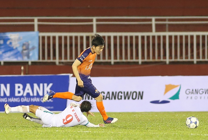 Xuân Trường: K-League rất khắc nghiệt - Ảnh 1.