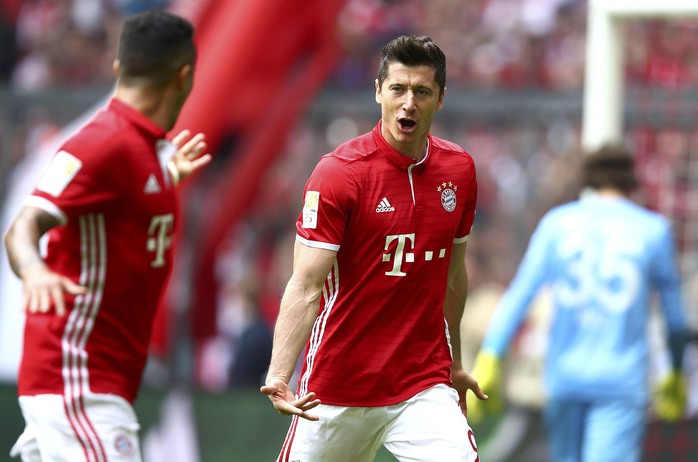 Lewandowski, niềm hy vọng lớn nhất cho cuộc lội ngược dòng của Bayern Munich ở lượt về Ảnh: REUTERS