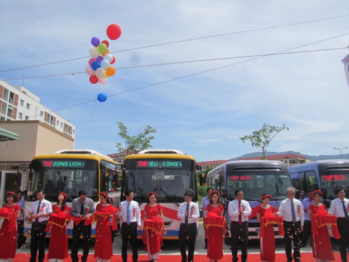 Đà Nẵng:  Khai trương tuyến buýt TMF miễn phí vé  một năm - Ảnh 3.
