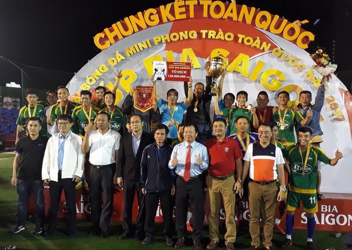 Danh Lợi FC vô địch Cúp Bia Sài Gòn 2017 - Ảnh 1.