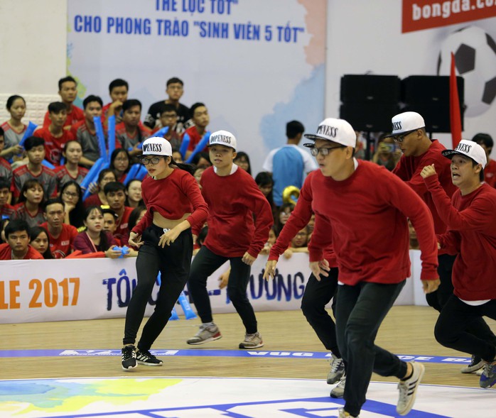 ĐH Tôn Đức Thắng vô địch Dance Battle, Bách Khoa đăng quang futsal - Ảnh 5.