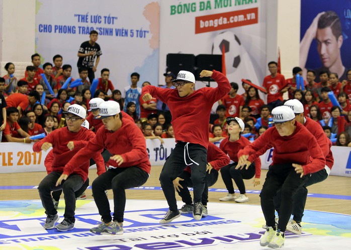 ĐH Tôn Đức Thắng vô địch Dance Battle, Bách Khoa đăng quang futsal - Ảnh 13.