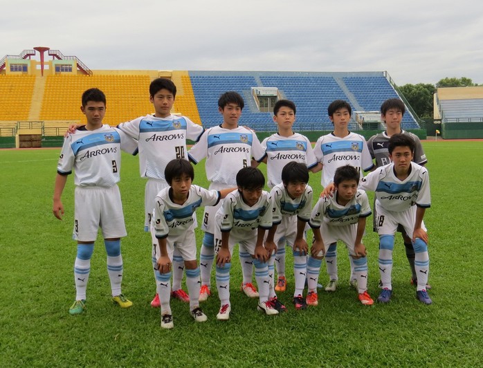 Học viện NutiFood đá chân trần với U13 Kawasaki - Ảnh 2.