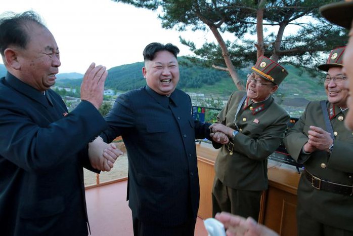 Bộ ba đứng sau chương trình hạt nhân của Triều Tiên - Ảnh 1.