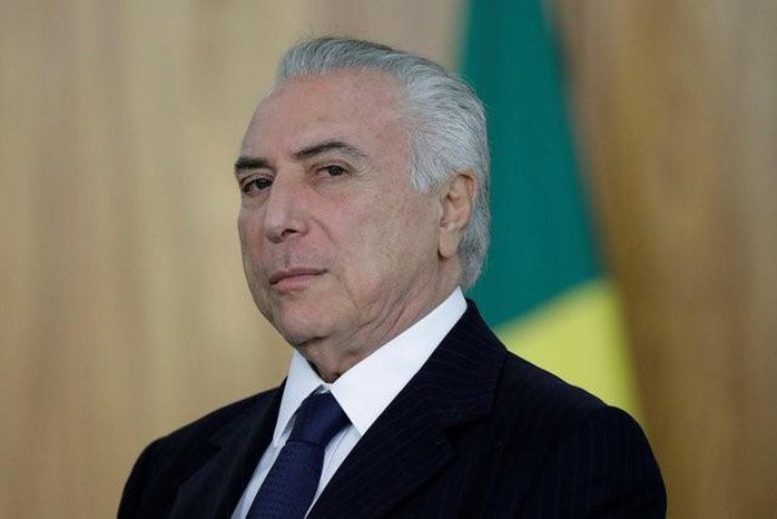 Nhậm chức 1 năm, Tổng thống Brazil dính đòn chí mạng - Ảnh 1.