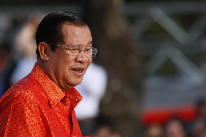 Ông Hun Sen thách thức Mỹ và EU đóng băng tài sản - Ảnh 1.