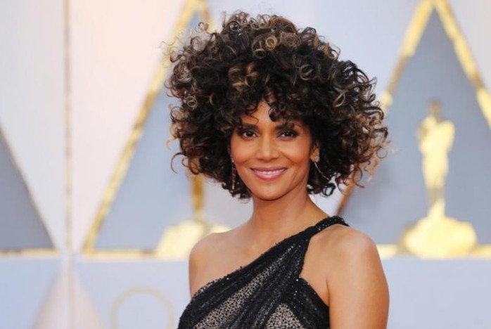 Halle Berry, Michelle lên tiếng vì nữ quyền Hollywood - Ảnh 1.