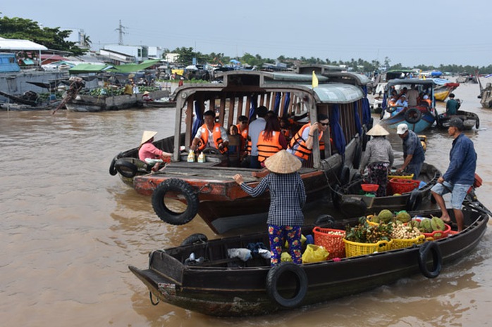 100 bạn trẻ Việt kiều về Đồng bằng sông Cửu Long dự trại hè - Ảnh 5.