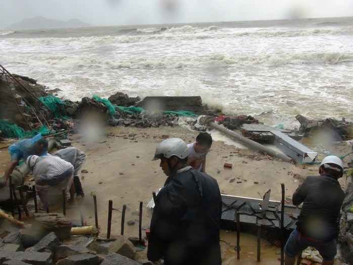 Khánh Hòa: Ít nhất 23 người thiệt mạng do bão số 12 - Ảnh 2.