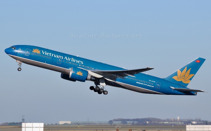 
Một máy bay Vietnam Airlines đang trong quá trình hạ cánh - Ảnh minh họa

