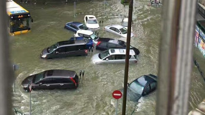 Càn quét Hồng Kông, Macau, bão Hato tràn vào Trung Quốc - Ảnh 4.