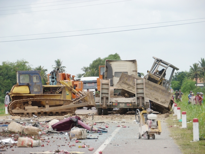 Bộ GTVT thăm nạn nhân vụ tai nạn thảm khốc tại Bình Định - Ảnh 2.