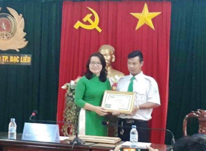 Tài xế Mai Linh giúp thai phụ “vượt cạn” trên taxi - Ảnh 1.