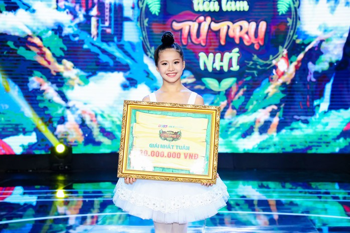 Cô bé 10 tuổi múa ballet khiến Ốc Thanh Vân khóc nức nở - Ảnh 3.