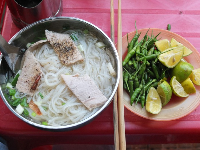 Trời mưa mưa thèm hủ tíu bèo Sa Đéc - Ảnh 3. Trời mưa mưa thèm hủ tíu bèo Sa Đéc - Ảnh 3.