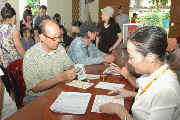 Việt Nam đang ở trong thời kỳ cuối của giai đoạn dân số vàng, tỷ lệ người trong độ tuổi lao động so với người nghỉ hưu đang ngày càng giảm