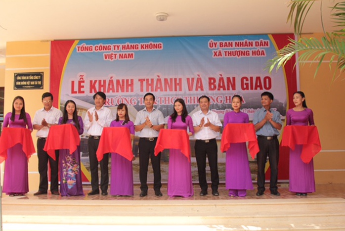 Vietnam Airlines xây trường tặng học sinh vùng cao Quảng Bình - Ảnh 2.