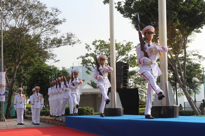 TP HCM long trọng tổ chức lễ thượng cờ ASEAN - Ảnh 1.