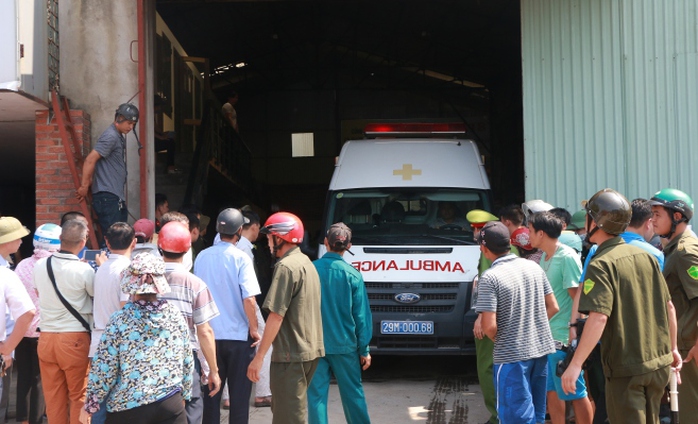 Cháy xưởng bánh kẹo ở Hà Nội, 8 người tử vong - Ảnh 14.