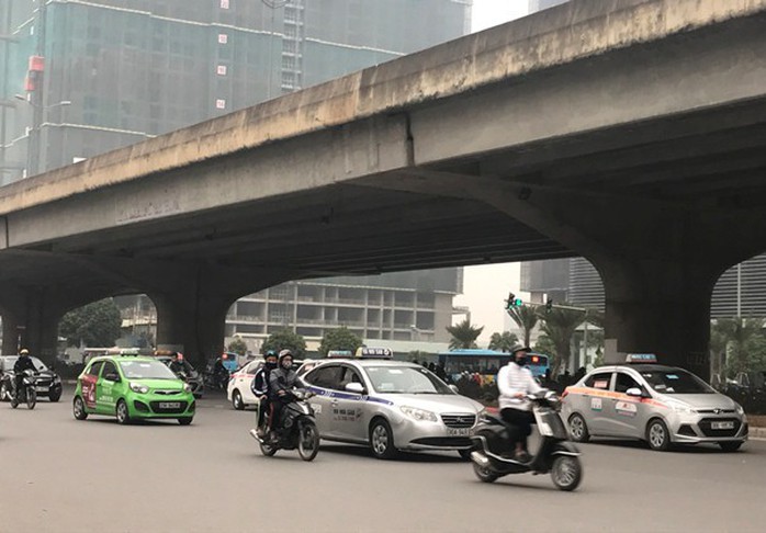 Hàng ngàn tài xế mất việc vì taxi hết niên hạn - Ảnh 1.