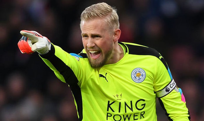 
Thủ môn Kasper Schmeichel trở thành mục tiêu số 1 của M.U sau khi De Gea tuyên bố ra đi
