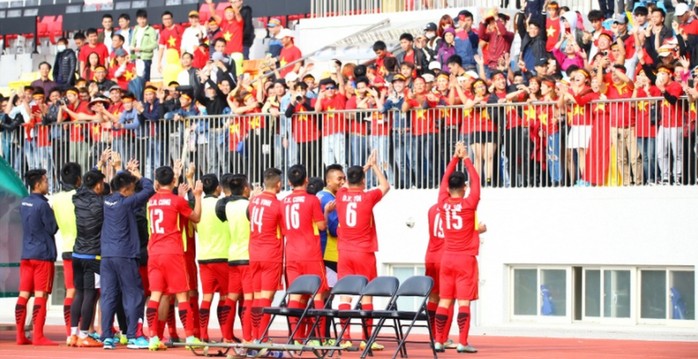 U19 Việt Nam thắng kịch tính, giành vé dự VCK - Ảnh 2.