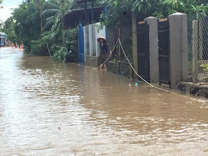 Phú Yên: Lũ lên nhanh, 1 người mất tích - Ảnh 3.