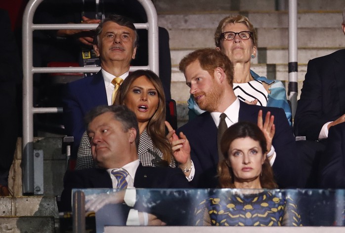 Công du một mình, bà Melania gặp Hoàng tử Harry và Thủ tướng Canada - Ảnh 8.