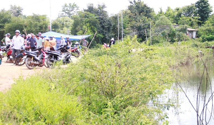 Đi câu cá, tá hỏa phát hiện thi thể phụ nữ nổi trên hồ - Ảnh 1. Đi câu cá, tá hỏa phát hiện thi thể phụ nữ nổi trên hồ - Ảnh 1.