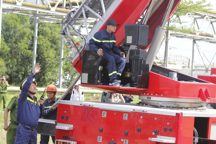 3 tỉnh, thành diễn tập chữa cháy tại Nhiệt điện Phú Mỹ - Ảnh 7.