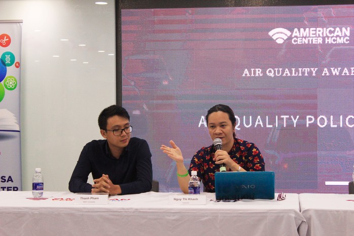 
Diễn giả Ngụy Thị Khanh (phải) cho rằng giáo dục cho trẻ về ô nhiễm không khí là một điều cực kỳ cần thiết.
