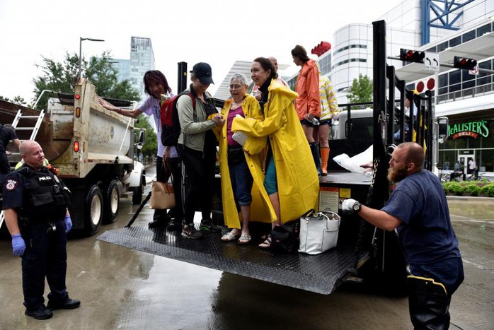 Bóng ma Katrina trong hình hài Harvey - Ảnh 5.