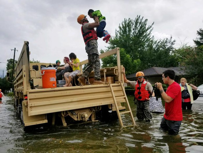 Bóng ma Katrina trong hình hài Harvey - Ảnh 2.