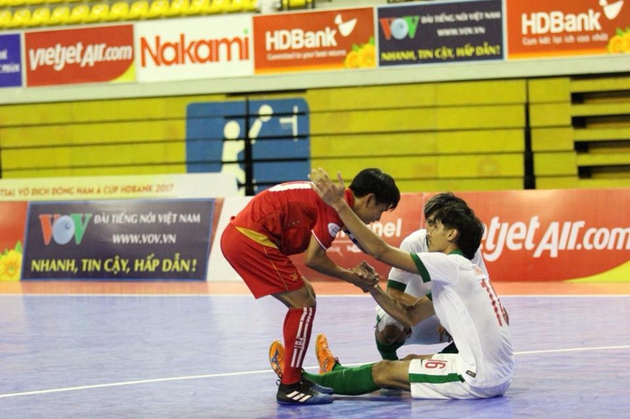Futsal Myanmar gây sốc khi loại Indonesia - Ảnh 2.