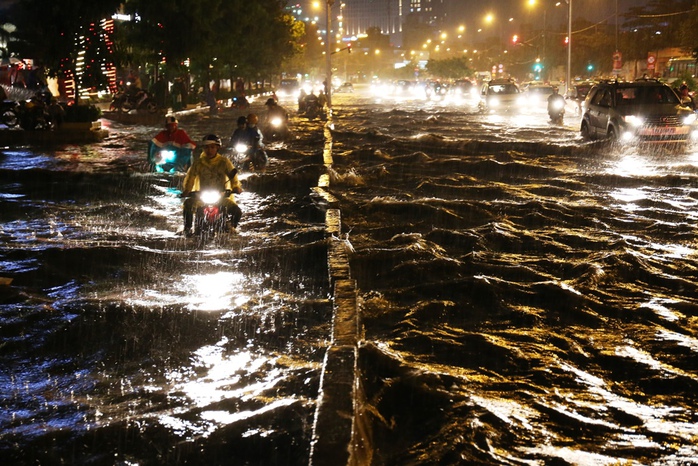 Thuê máy bơm chống ngập: Giải pháp tình thế nhưng cần thiết! - Ảnh 3.