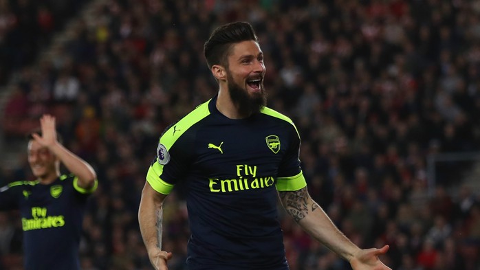 Arsenal xem xét bán Giroud cho West Ham với giá 20 triệu bảng - Ảnh 1.