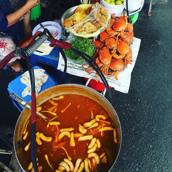 Bát bánh canh hơn 200.000 đồng huyền thoại ở Sài Gòn - Ảnh 1. Bát bánh canh hơn 200.000 đồng huyền thoại ở Sài Gòn - Ảnh 1.