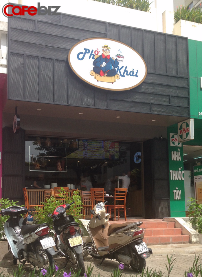 Sau phở Ông Hùng đến chuỗi phở Ông Khải ra đời - Ảnh 1. Sau phở Ông Hùng đến chuỗi phở Ông Khải ra đời - Ảnh 1.