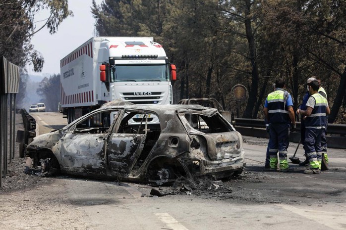 Đường cao tốc dẫn đến địa ngục ở Bồ Đào Nha - Ảnh 3.