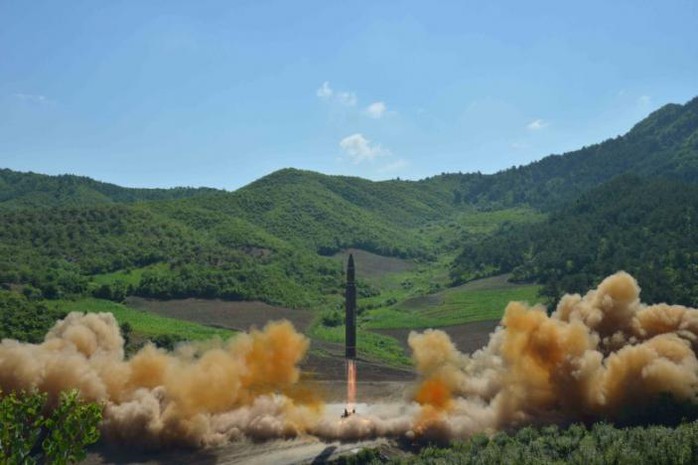 Mỹ - Hàn tập trận tên lửa đạn đạo dằn mặt Triều Tiên - Ảnh 5.