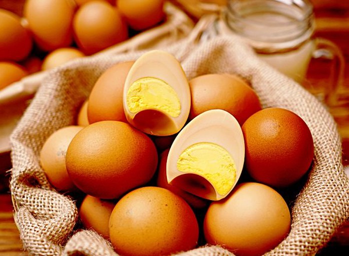 Tranh nhau mua trứng gà Hàn Quốc đắt gấp 10 lần trứng Việt - Ảnh 2.