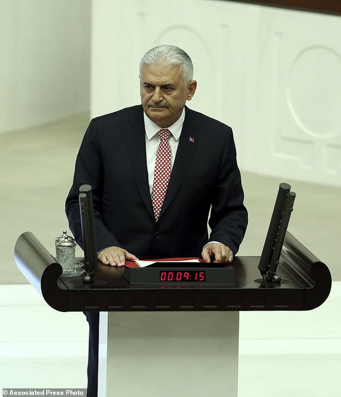 Tổng thống Thổ Nhĩ Kỳ thề lấy đầu kẻ phản bội - Ảnh 13.