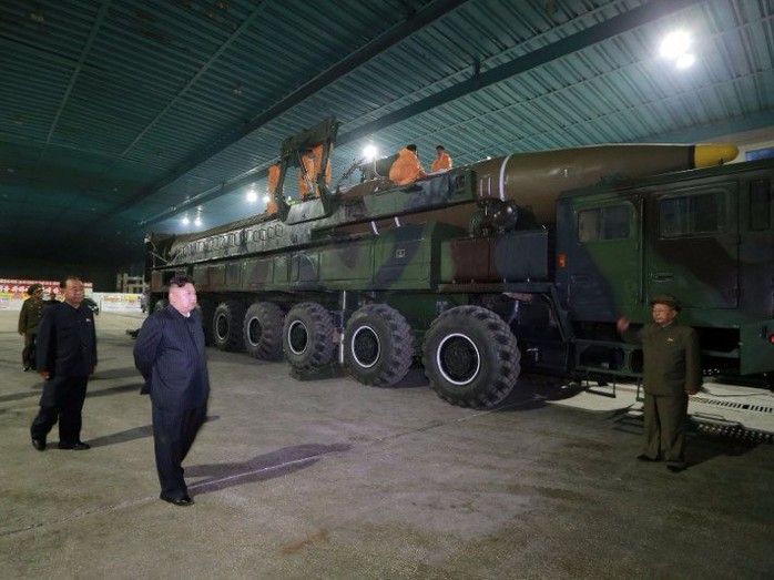 Mỹ: Triều Tiên “âm thầm” chuyển tên lửa trên biển - Ảnh 1.