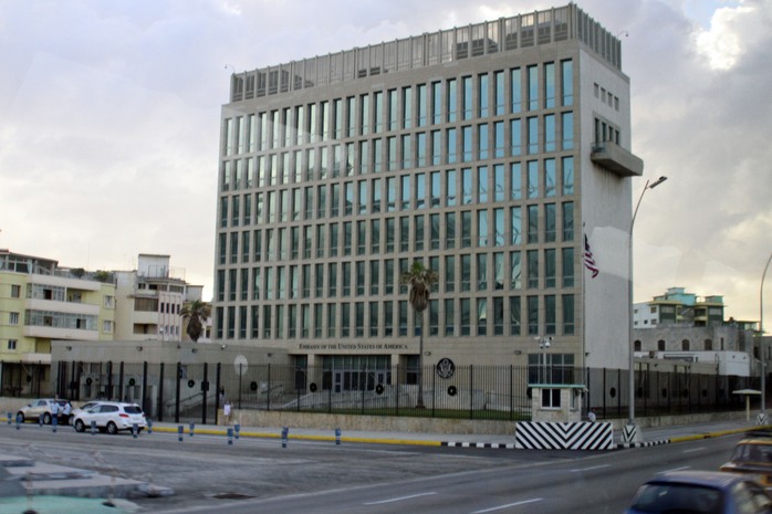 Nghi vấn các nhà ngoại giao Mỹ và Canada ở Cuba bị ám hại - Ảnh 1.