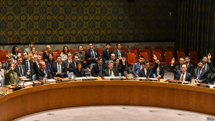 
Các đại sứ tại Liên Hiệp Quốc biểu quyết hôm 11-9. Ảnh: Reuters
