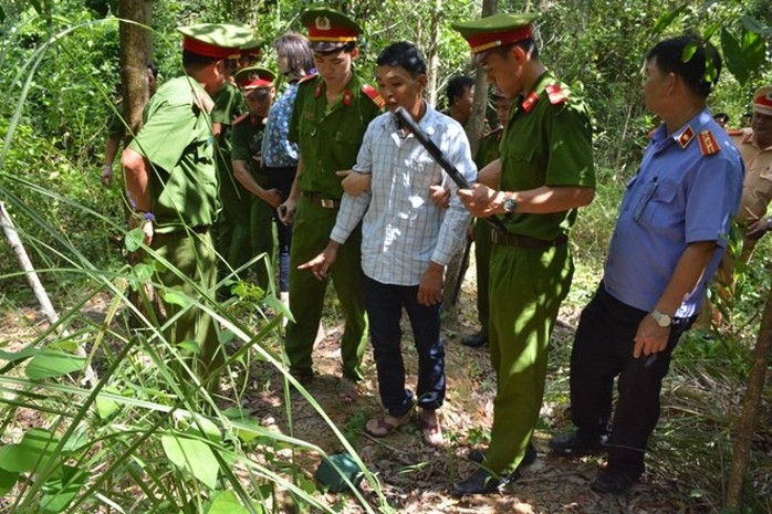 Gã trai lập kế đưa nữ nhân viên bảo hiểm vào rừng - Ảnh 1.